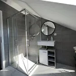 Loft Apartment *